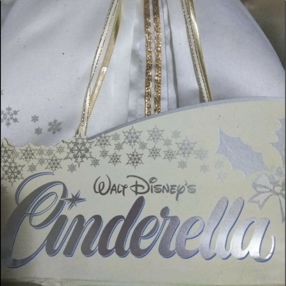 Cinderella Special Edition doll - Picture 3 of 7